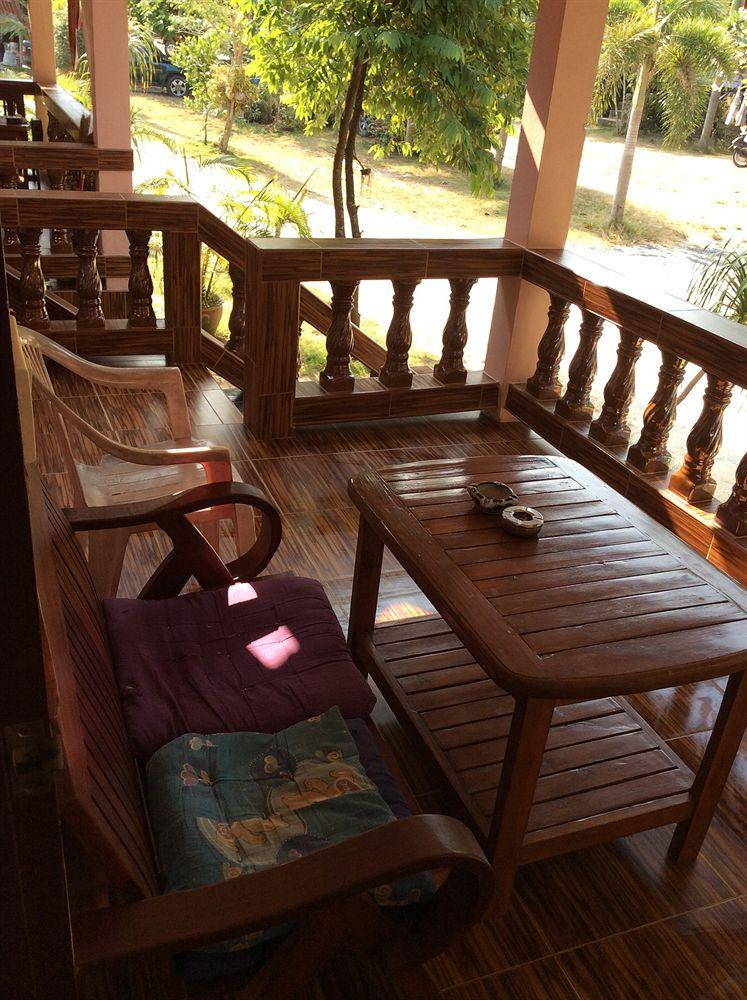 Silver Beach Bungalow Haad Yao Exterior photo