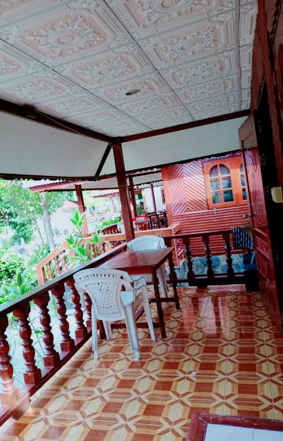 Silver Beach Bungalow Haad Yao Exterior photo